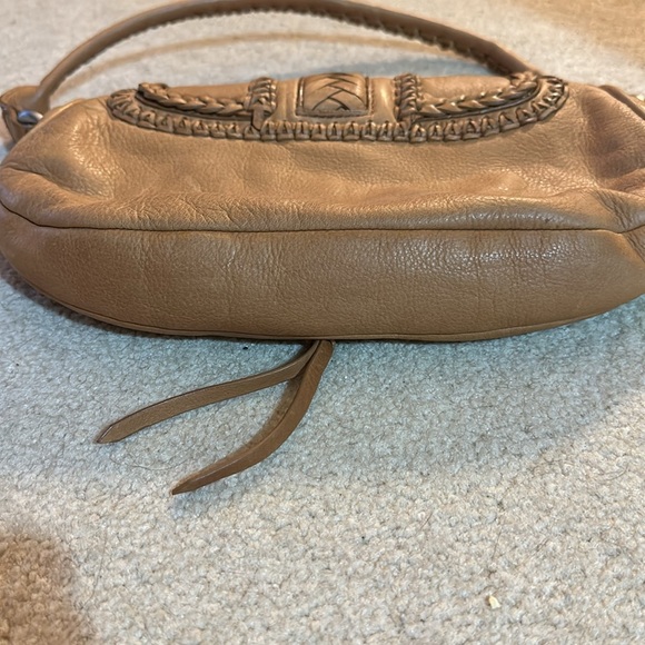 Banana Republic Shoulder Bag Tan Leather Woven Trip Magnetic Close - Picture 6 of 9